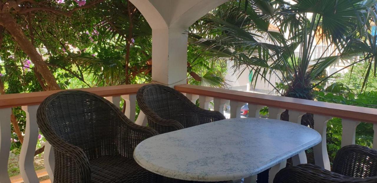 ויר Apartments Kore מראה חיצוני תמונה